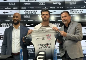 Héctor Hernández escolhe Corinthians em vez de clubes europeus por ver estrutura semelhante à da Champions League