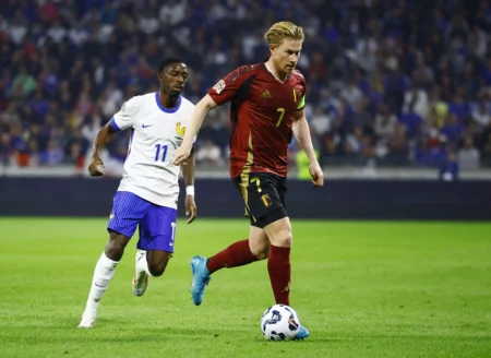 Kevin De Bruyne faz crítica contundente à seleção da Bélgica atual