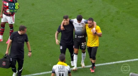 Lesão de Héctor Hernández em 4 minutos de jogo preocupa o Corinthians