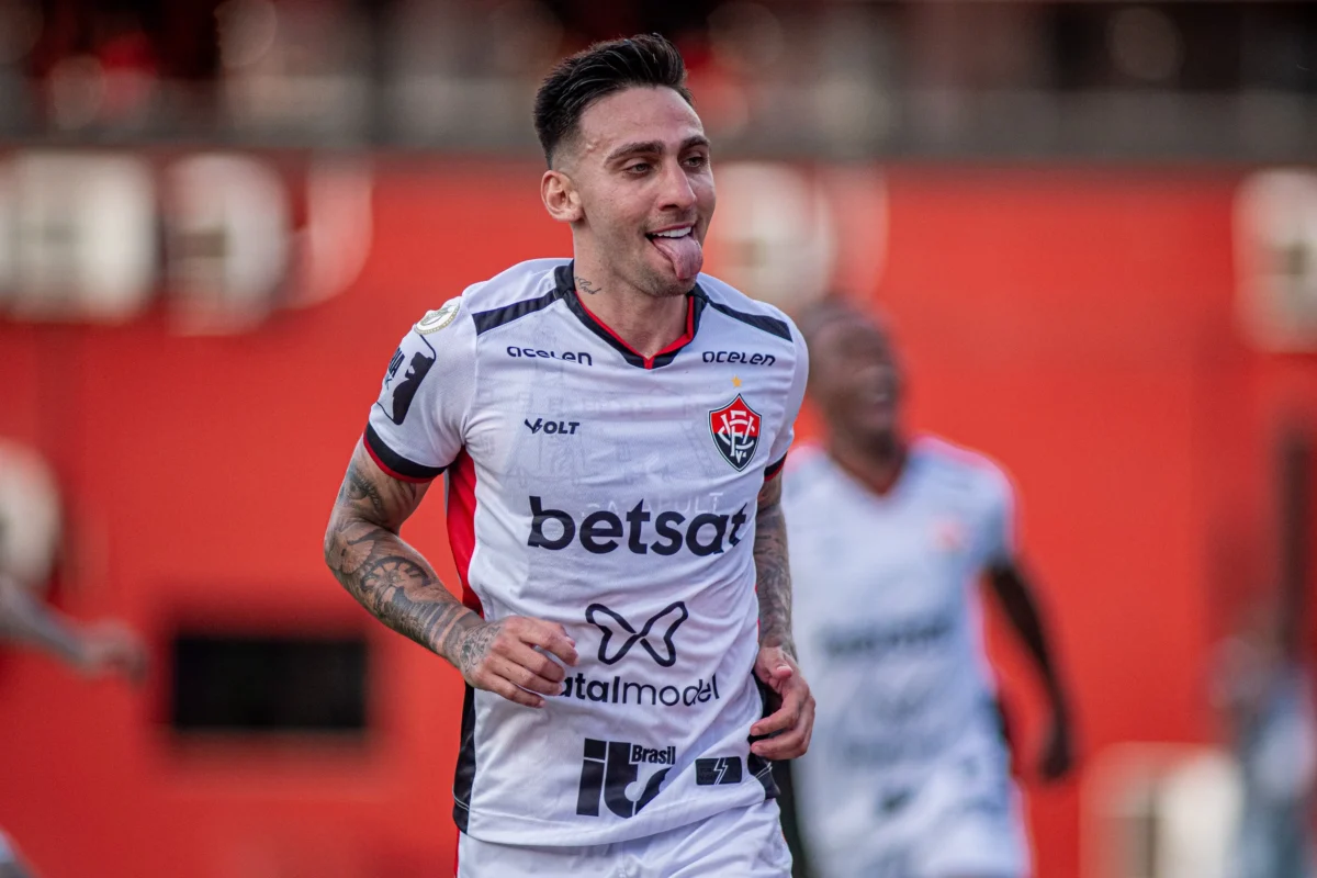 "Matheusinho brilha e Mosquito decide: Vitória vence o Juventude com gol decisivo"