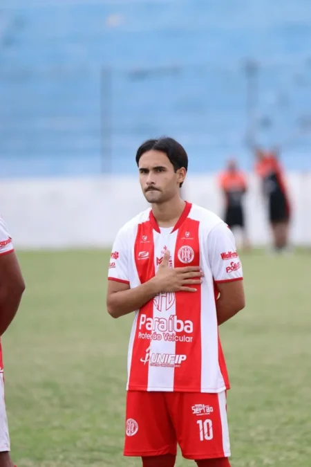 Matheusinho brilha no Esporte de Patos e mira o título de artilheiro da 2ª divisão