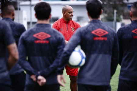 Sport finaliza preparação para enfrentar o Avaí: saiba a possível escalação para estreia de Pepa.