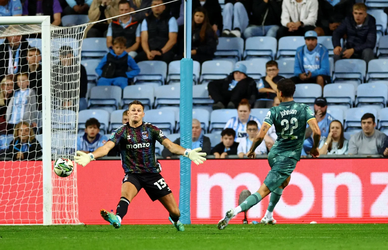 Tottenham faz virada incrível com dois gols nos minutos finais e evita derrota humilhante na Copa da Liga Inglesa.