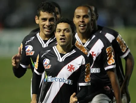 "Vasco: Fellipe Bastos e Diego Souza Recordam Título de 2011 e Sonham com o Bicampeonato"