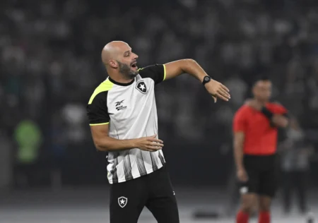 Assistente de Artur Jorge Comenta Sobre Vitória do Botafogo Contra o Corinthians