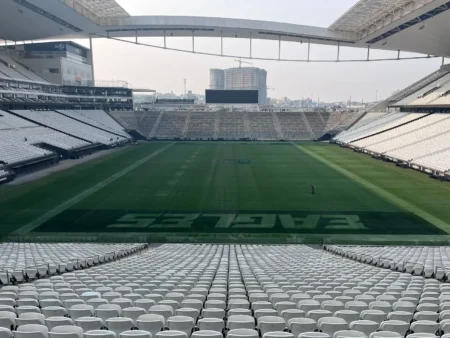 Estádio do Corinthians após jogo da NFL: atualização sobre gramado e cadeiras removidas