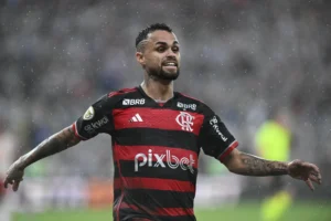 Michael avança na recuperação e pode retornar para o Flamengo x Corinthians pela Copa do Brasil