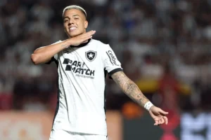 Botafogo faz alteração na lista da Libertadores e inscreve Carlos Alberto.