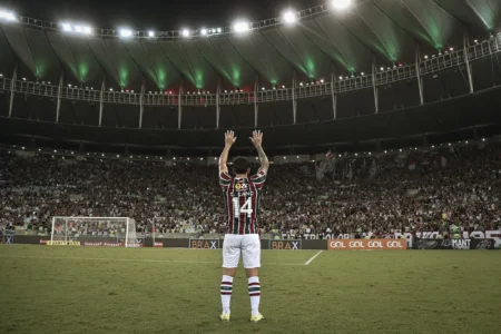 Cano marca 300º gol e reforça vínculo com o Fluminense em ano atípico.