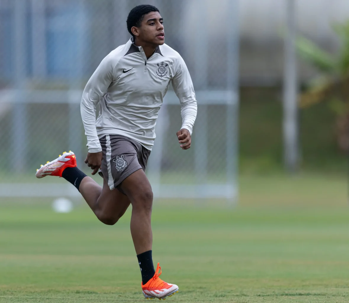 Conheça Gui Negão, a Nova Joia de 17 Anos do Corinthians para o Confronto com o Cuiabá