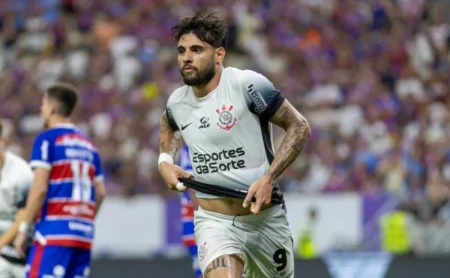 Corinthians busca aproveitamento fora de casa contra o Racing na Sul-Americana