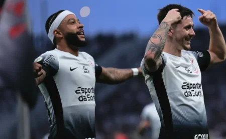 Corinthians Reforça Ataque com Memphis Depay e Ajusta Meio-Campo para Jogo contra o Racing