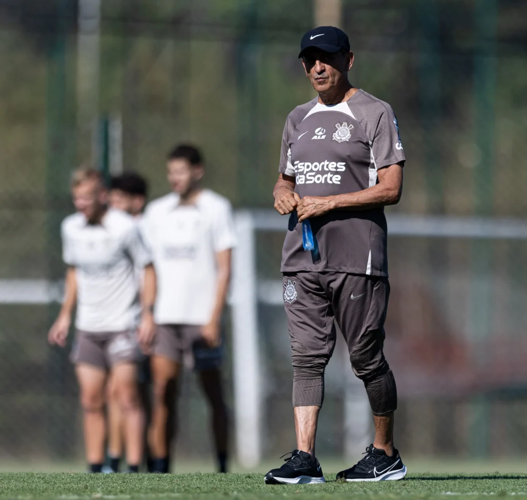 Corinthians sofrerá alterações na escalação para jogo crucial da Copa Sul-Americana.