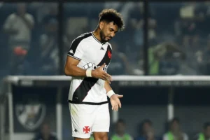 Dimitri Payet pode deixar o Vasco antes do fim do contrato? Entenda