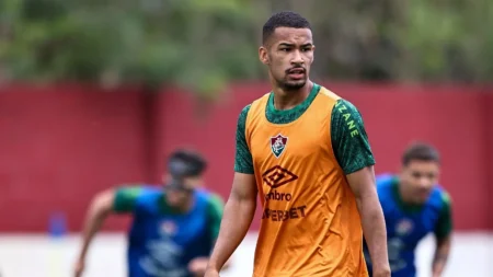 Escalação do Fluminense sem Bernal: Victor Hugo deve ser titular no jogo contra o Vitória