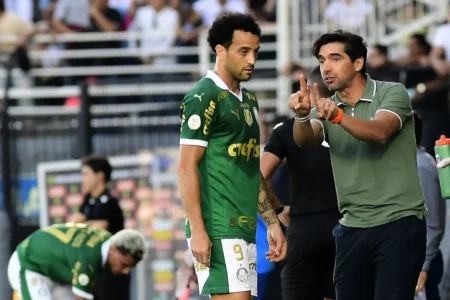 Felipe Anderson no Palmeiras: Cobrança por Protagonismo Aumenta após Início Oscilante