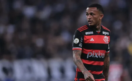 "Flamengo se Classifica e Wesley Provoca Corinthians: 'Clima Hostil que a Gente Gosta'"