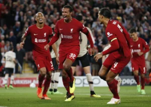 Joel Matip, ex-zagueiro do Liverpool, anuncia aposentadoria aos 33 anos