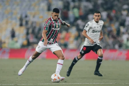 Kauã Elias: Destaque no Fluminense Sob Olhares Europeus, Busca Primeiro Gol em Clássicos