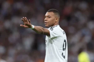 Kylian Mbappé nega envolvimento em suposto caso de estupro investigado pela polícia sueca