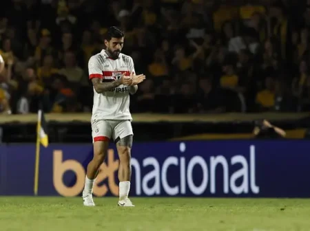 Liziero autor de golaço no São Paulo, mas com contrato curto e futuro incerto.