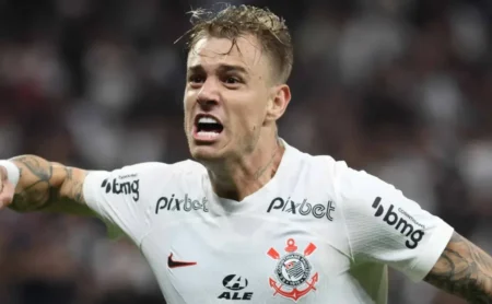 Róger Guedes pode retornar ao Corinthians em 2025: Prioridade do clube para reforço midiático