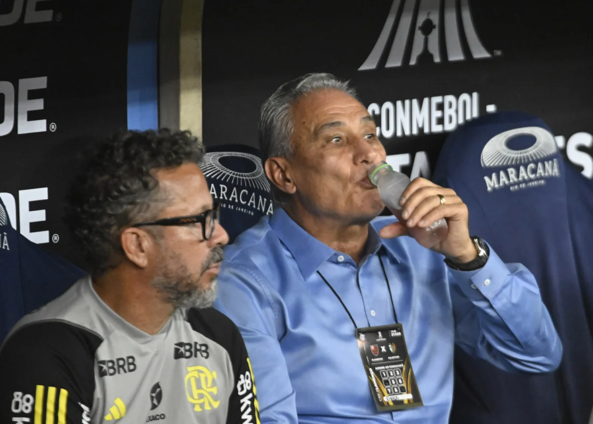 Tite elogia Cléber Xavier após anúncio: "Um treinador com muita lealdade"