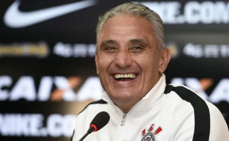 "Tite Renova Esperanças no Corinthians após Falta de Acordo com Arábia Saudita"