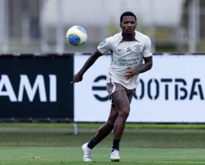 Treinamento do Corinthians: Ramón Díaz comanda atividade tática e testa equipe para o Campeonato Brasileiro