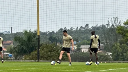 Wilker Ángel inicia transição e se aproxima do retorno ao Criciúma.