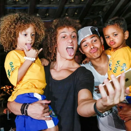 10 anos depois: veja como estão os mini sósias de David Luiz e Thiago Silva em dia de Fla-Flu