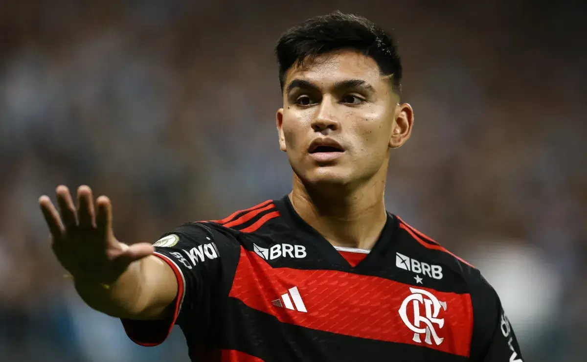 Clube do Flamengo Blindou Meia Carlos Alcaraz com Multa de R$ 184 Milhões