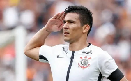 "Dívida não Quitada com Balbuena Provoca Transferban e Punição ao Corinthians: Risco de Longo Período sem Contratações"