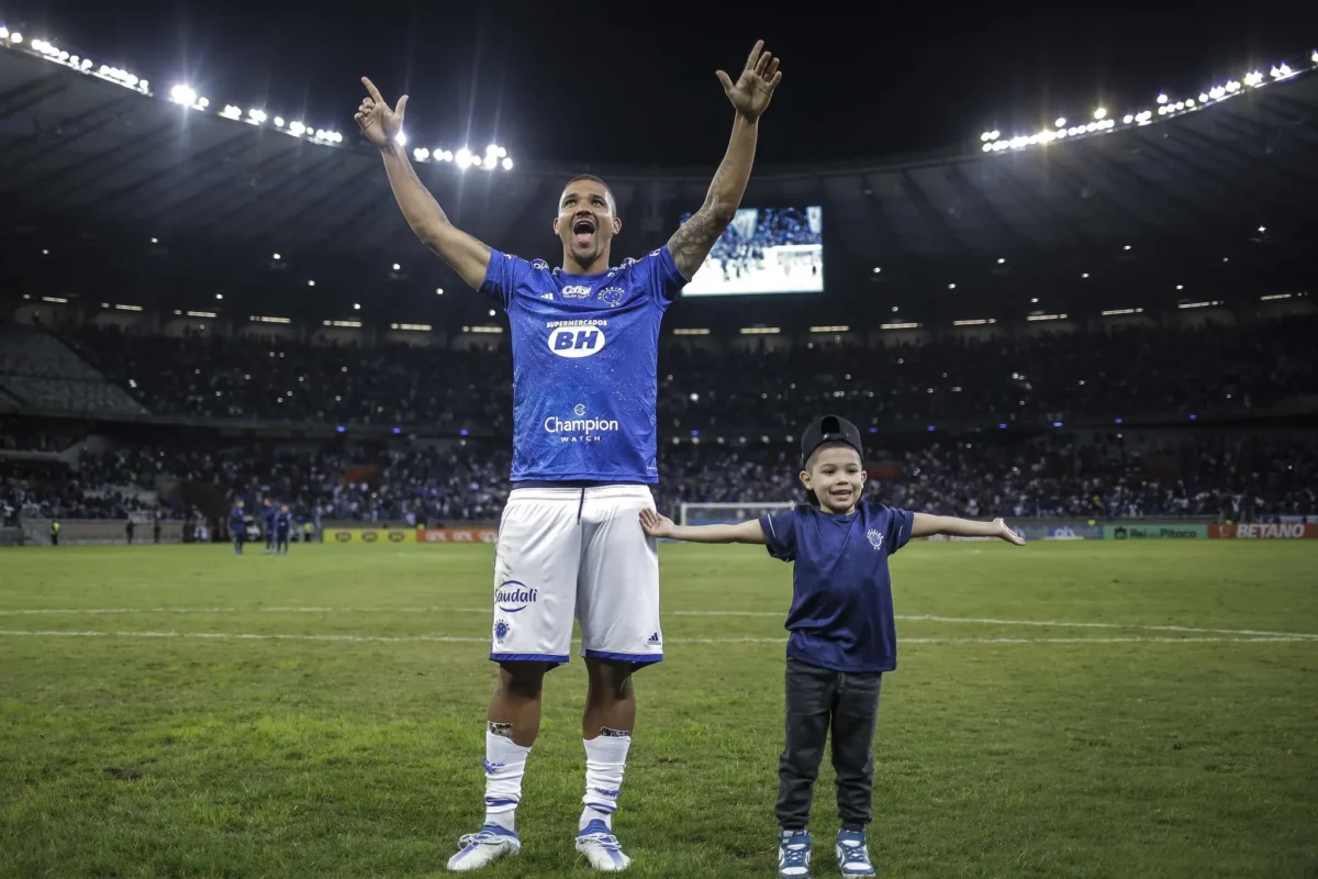 Filho de Ex-Jogador do Cruzeiro É Registrado no Clube para Iniciação Esportiva