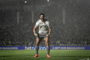 Hulk ultrapassa artilheiros e se aproxima de Neymar em ranking de gols no mundo.