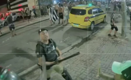 Torcedor do Botafogo é agredido por guarda municipal após jogo e fica internado; agente é afastado