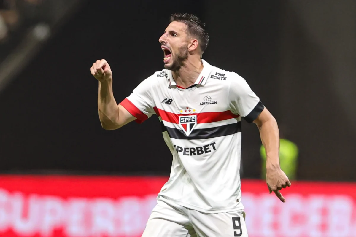 Calleri e Zubeldía: Entenda o porquê do prestígio do atacante no São Paulo apesar da seca de gols