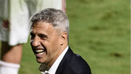 Crespo no Grêmio: Técnico estabelece condição para retorno do jogador ao Brasil