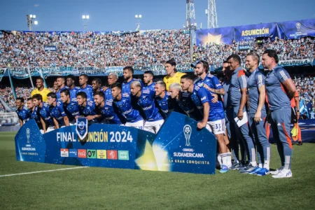 Cruzeiro fecha Copa Sul-Americana com R$ 30 milhões após derrota