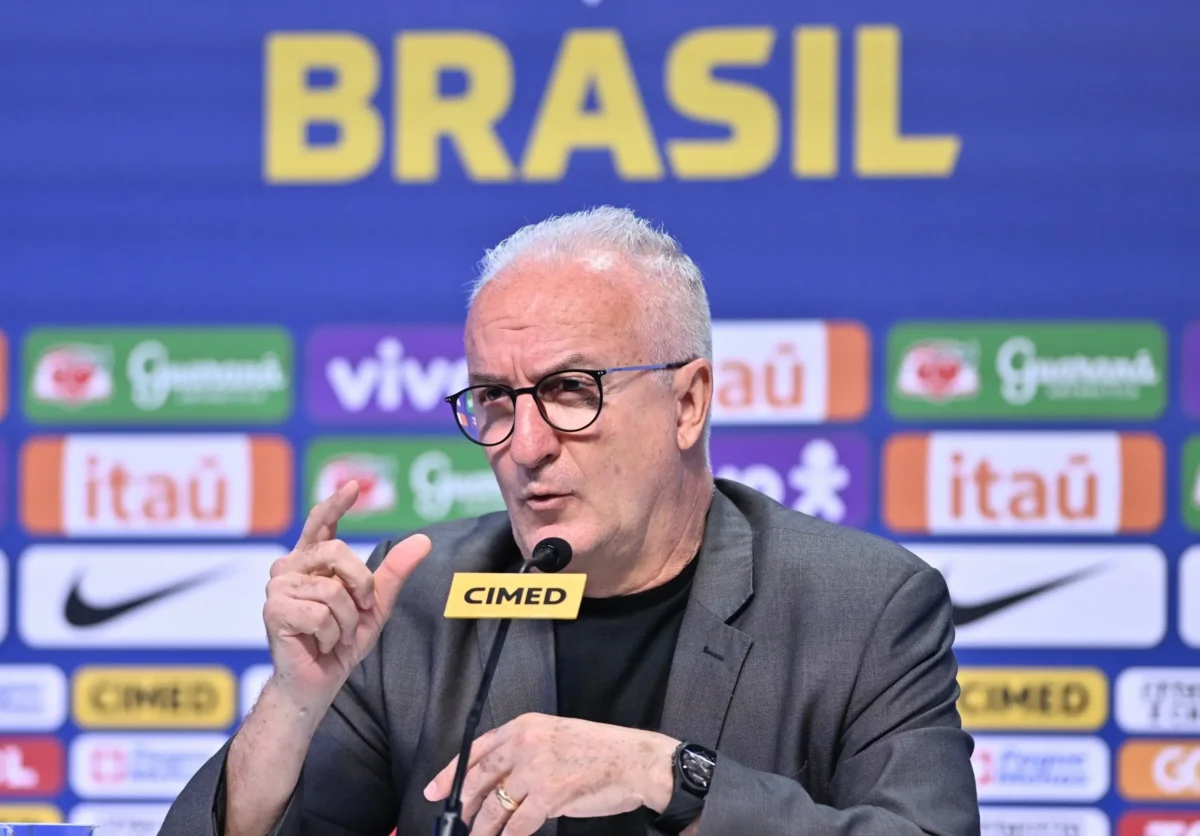 "Dorival Júnior Revela Sua Estratégia na Seleção Brasileira: Liberdade de Movimento é Chave"