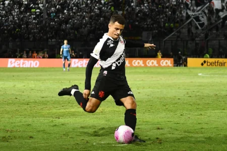 Escalação do Vasco x Botafogo: Coutinho fora do clássico da Taça Rio