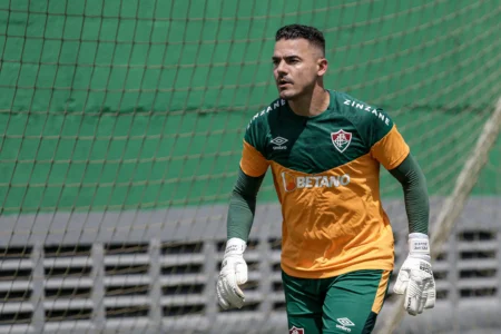 Felipe Alves deixa Fluminense em 2025: Analisa propostas de transferência