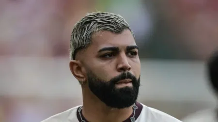 Gabigol é alvo de críticas de Leila Pereira pela segunda vez: "Ele precisa querer"