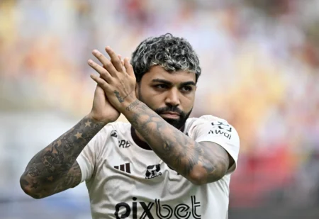 Gabigol no Cruzeiro: Alexandre Mattos fala em "orgulho", mas não confirma acerto e cita Arias