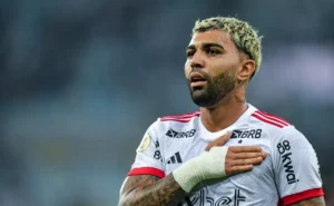 Gabriel Barbosa e Filipe Luís resolvem conflito: clima de despedida no Flamengo