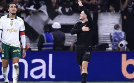 "Garro pede desculpas à torcida do Corinthians após derrota para o Palmeiras"