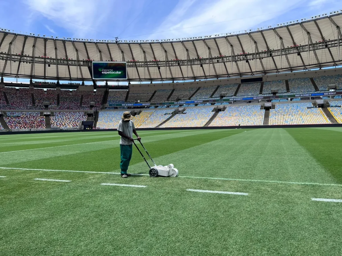 Gramado do Maracanã: como está o campo para a final entre Flamengo e Atlético-MG - Fotos