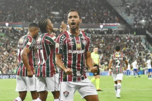 Lima assume posto de titular no Fluminense e empatou com outros atacantes na segunda posição da artilharia da temporada.