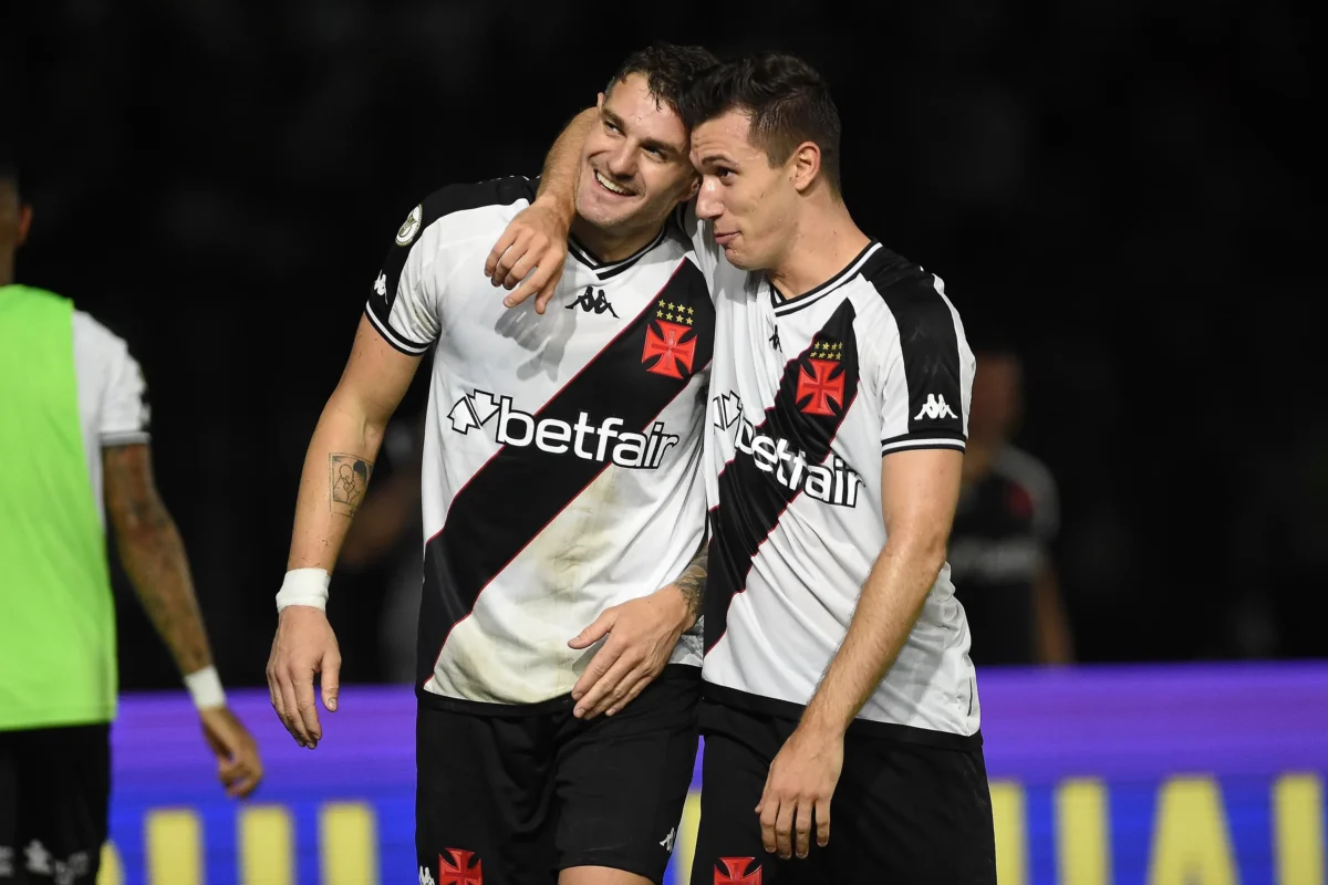 Lucas Piton, Vasco e a Dupla com Vegetti: Sete Finais pelo Acesso à Libertadores