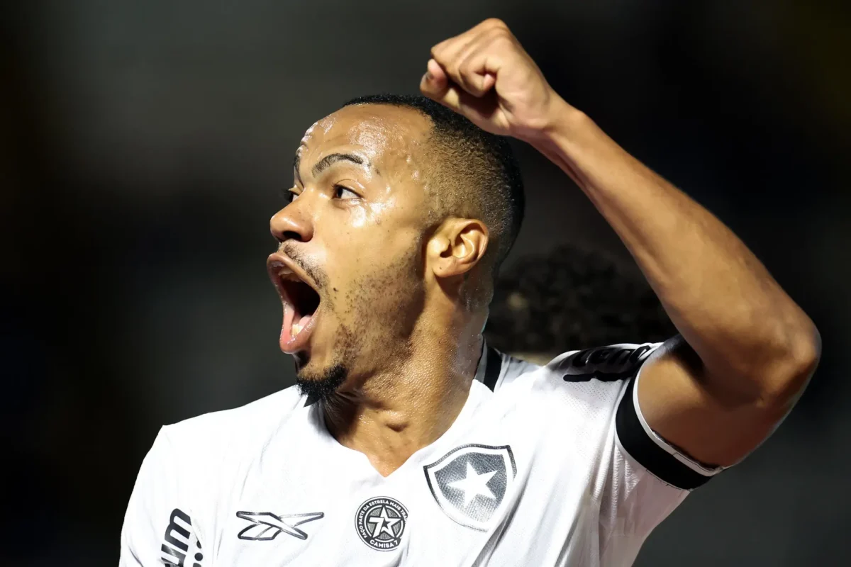 Marlon Freitas Desafia Time do Botafogo: "Ninguém Quer Ser Campeão Mais do que Nós"